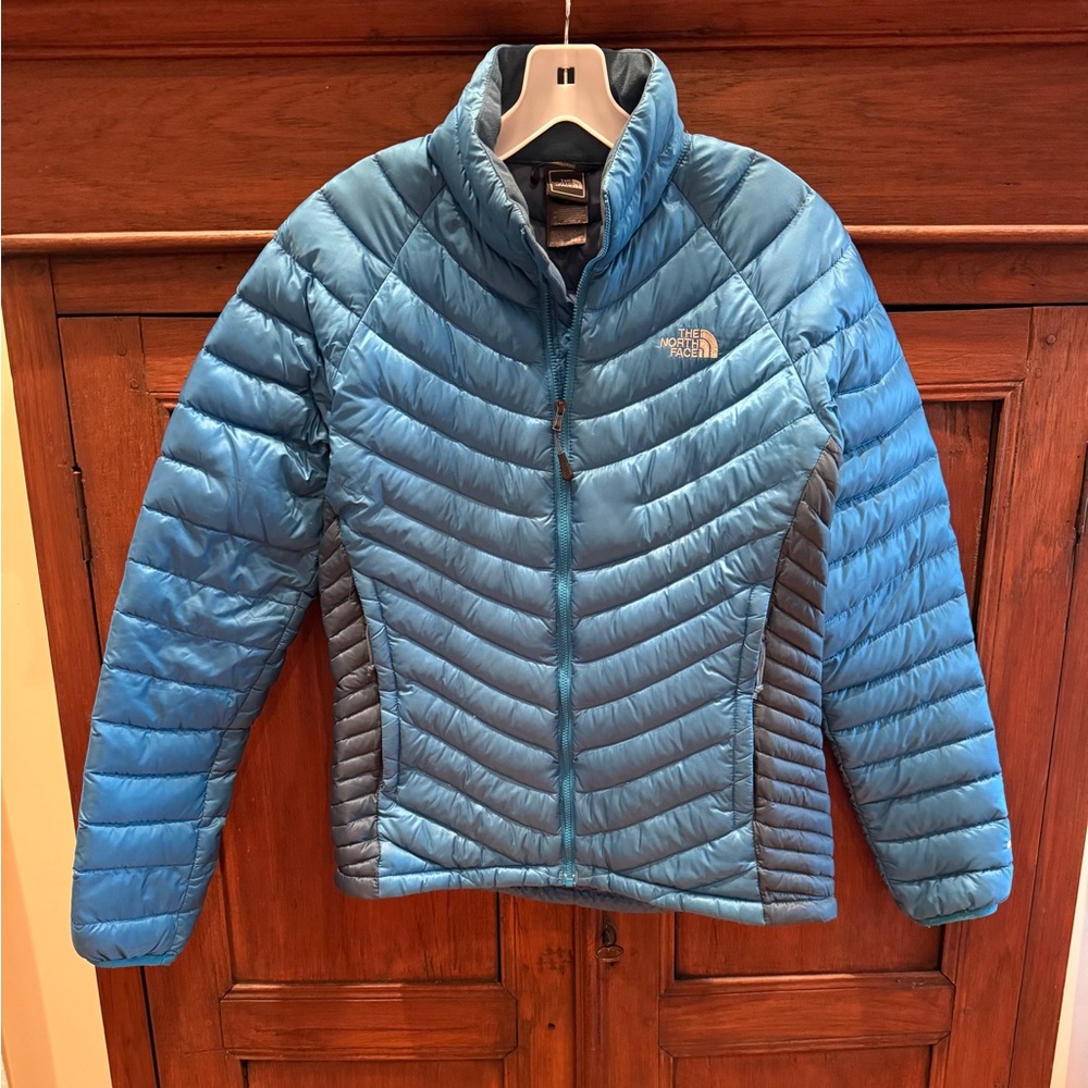 Women’s North Face Puffy Jacket, size Small